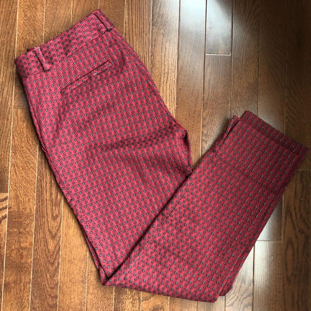 Banana Republic size 4 printed red ankle pant